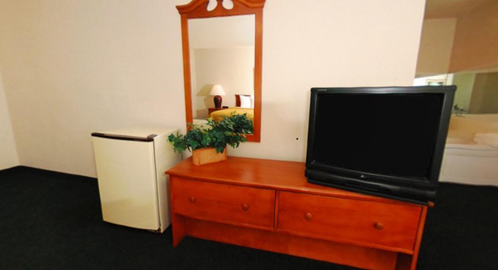 Quality Inn & Suites Chesterfield Village Springfield Eksteriør billede